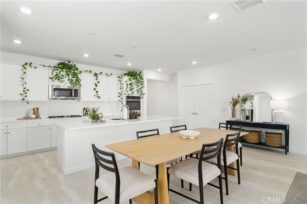 39696 Picasso Court