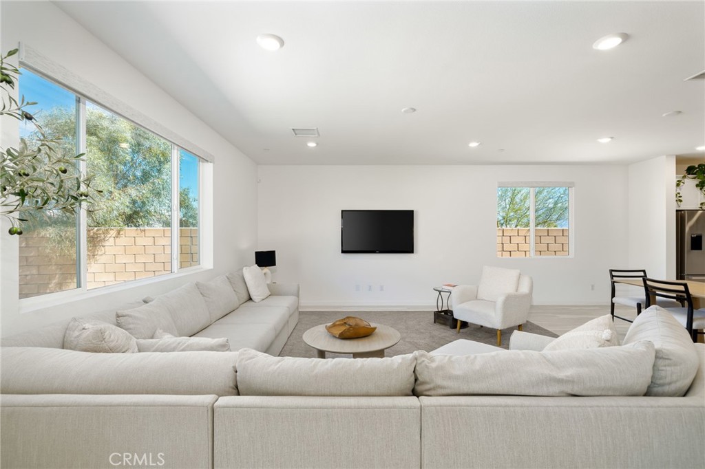 39696 Picasso Court