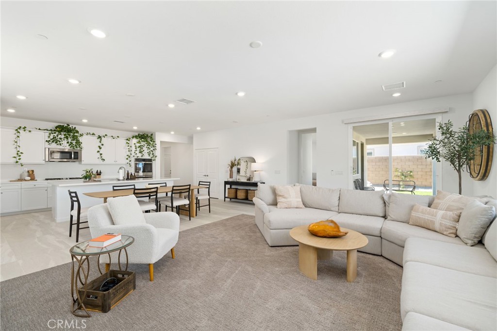 39696 Picasso Court