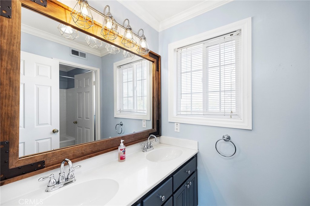 24503 Corte Descanso