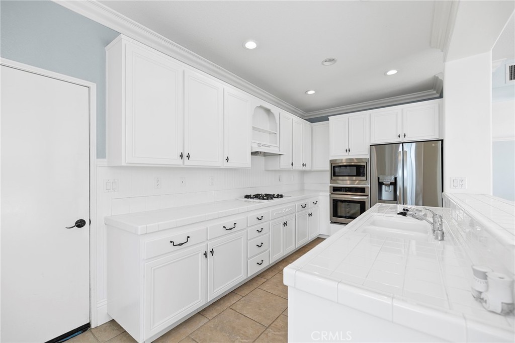 24503 Corte Descanso