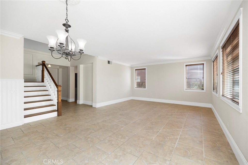 24503 Corte Descanso