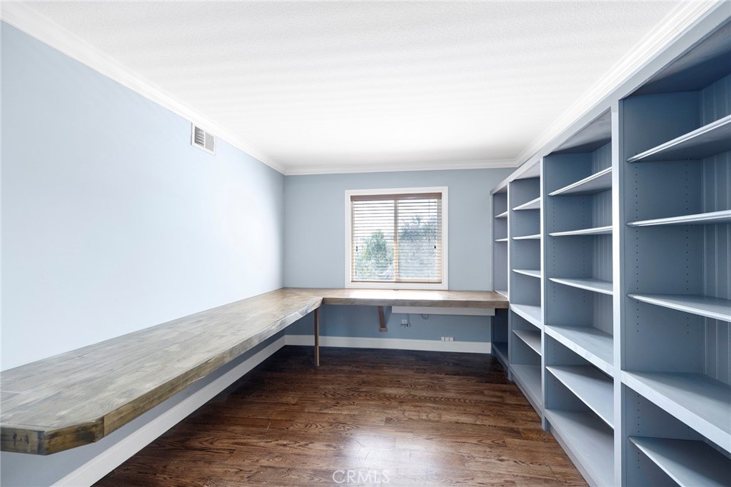 24503 Corte Descanso