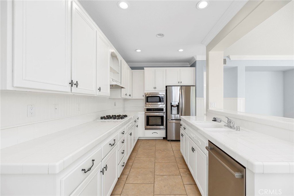 24503 Corte Descanso