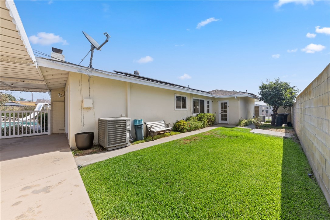 1631 S Conlon Avenue