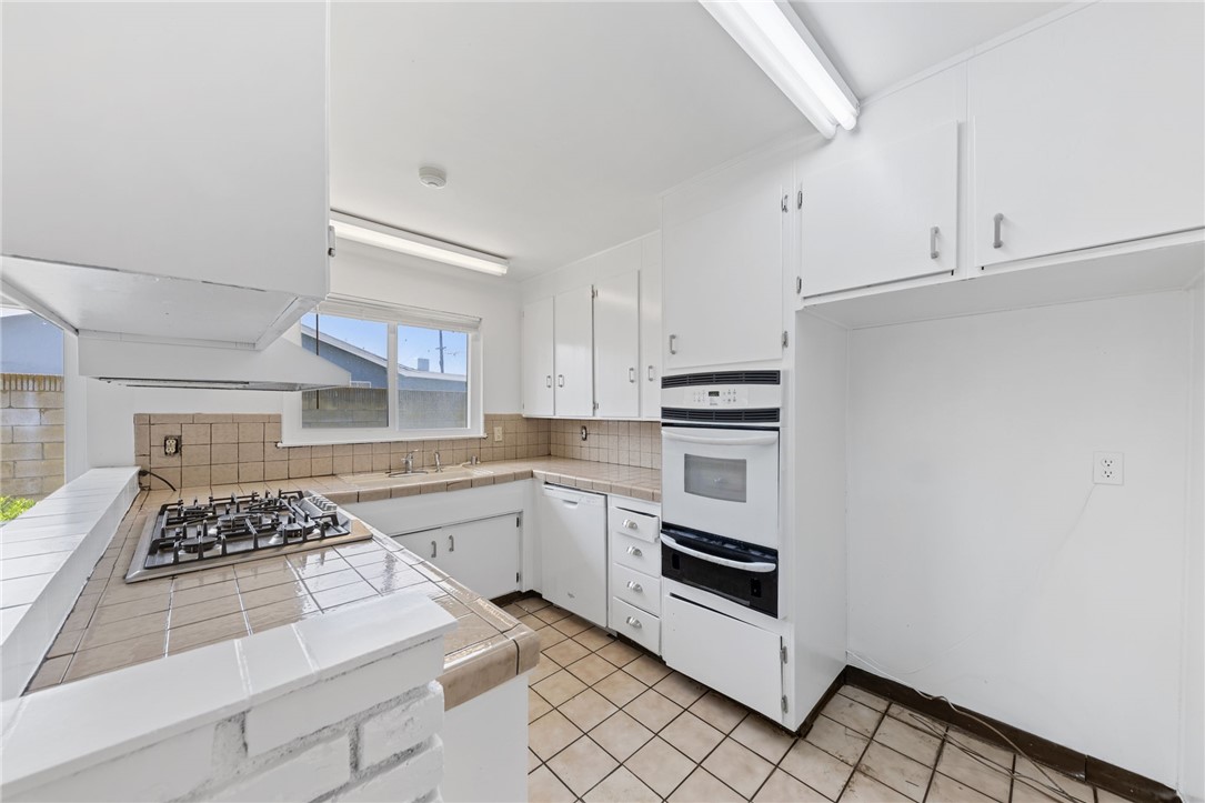 1631 S Conlon Avenue