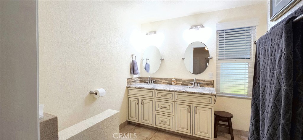 69525 Dillon Road 136