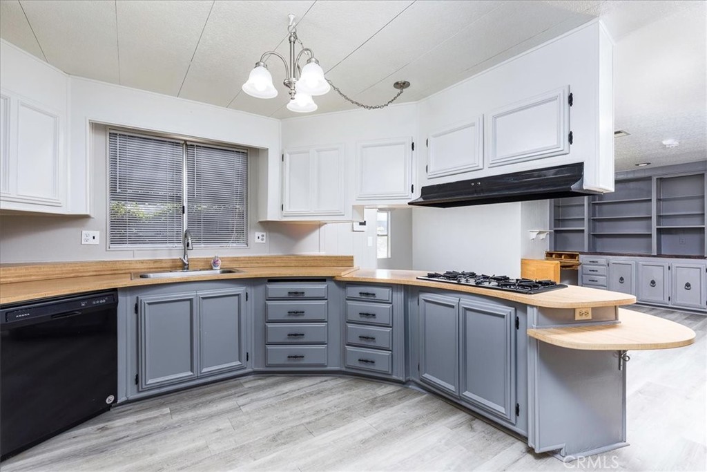 27701 Murrieta Road 70