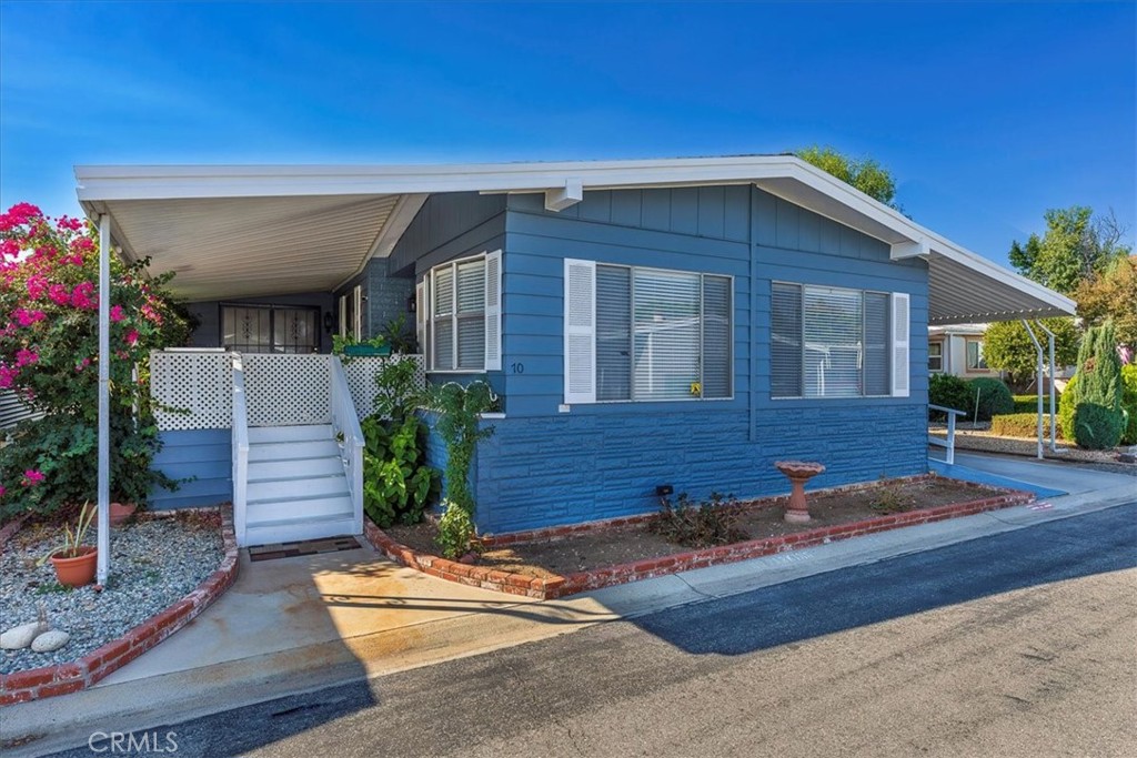 27701 Murrieta Road 70