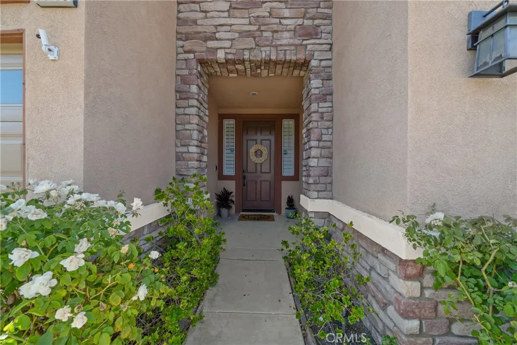 44386 Nighthawk Pass