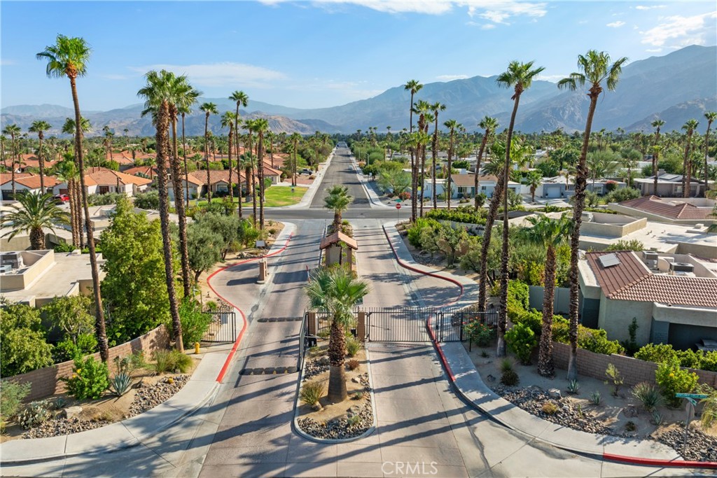 1380 Sunflower Circle S