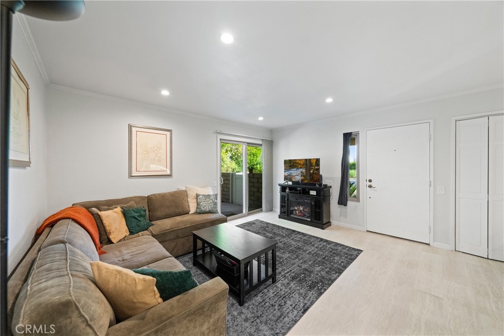 1380 Sunflower Circle S