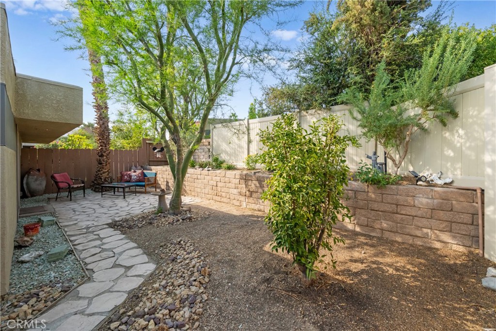 1380 Sunflower Circle S