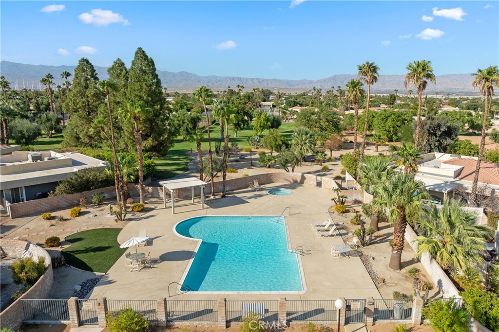 1380 Sunflower Circle S