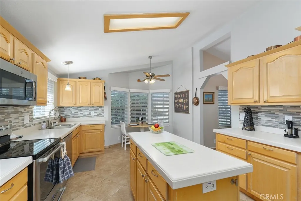 27250 Murrieta # 292