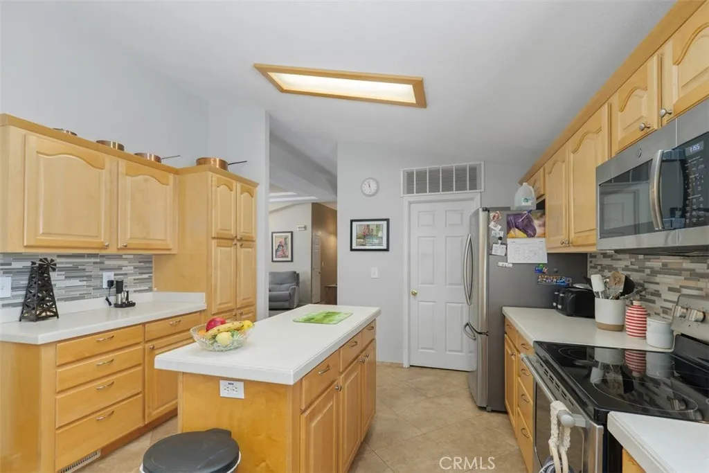 27250 Murrieta # 292
