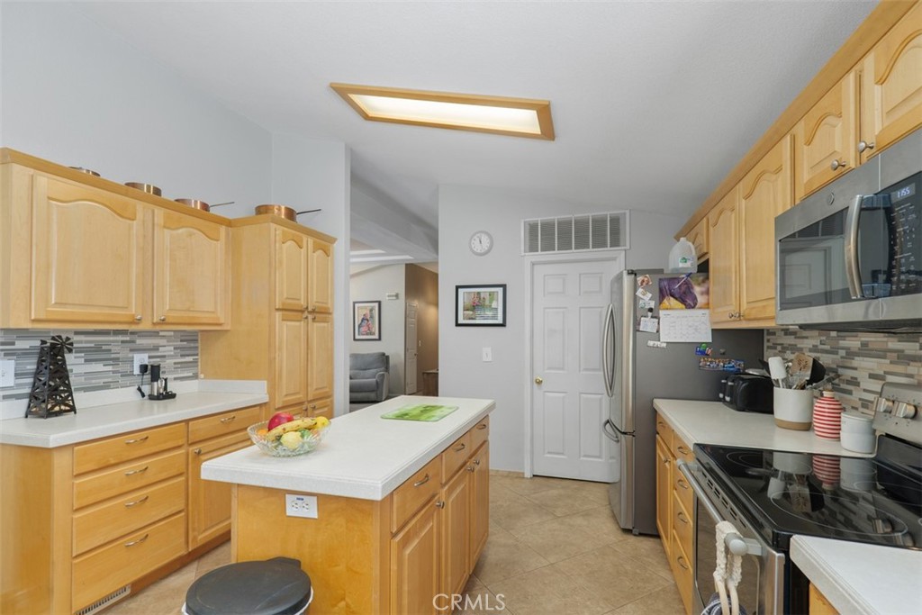 27250 Murrieta Road 292