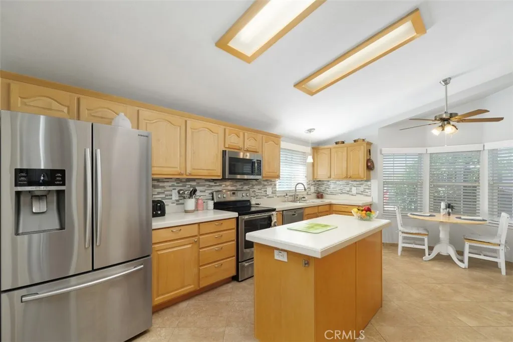 27250 Murrieta # 292