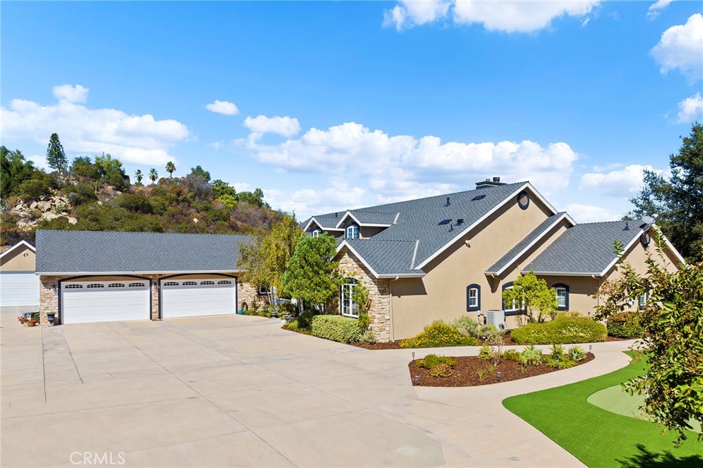 14179 Woods Valley Road