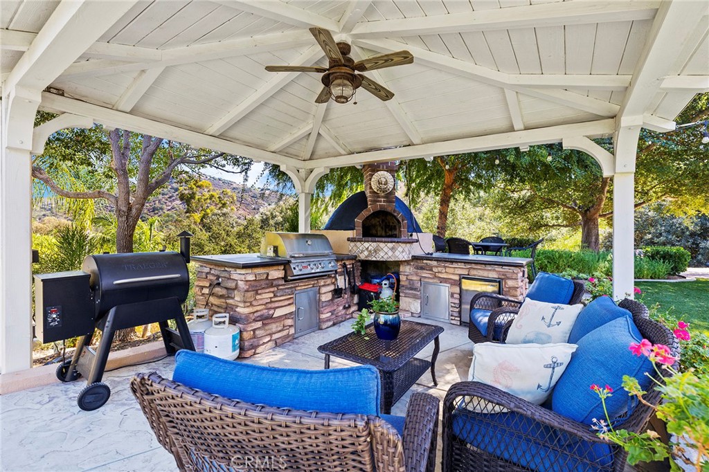14179 Woods Valley Road