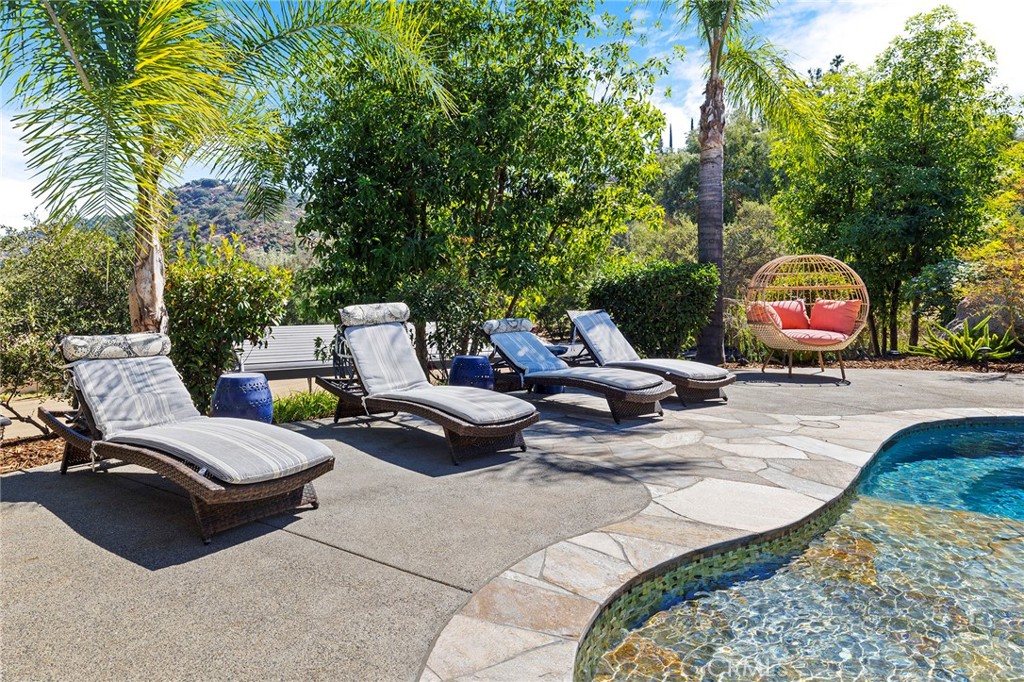 14179 Woods Valley Road