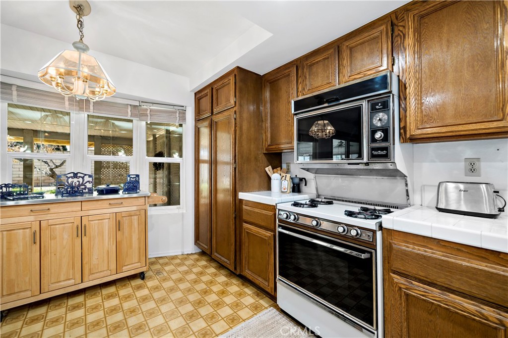 13406 Bunker Hill Place