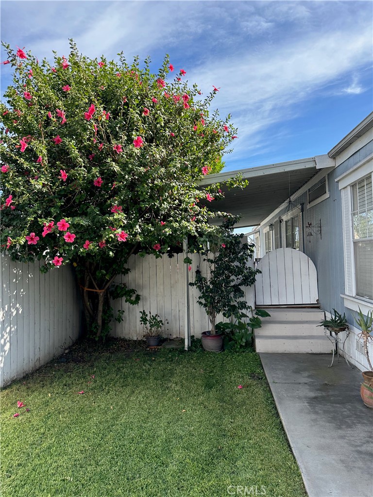 1350 San Bernardino Road 22