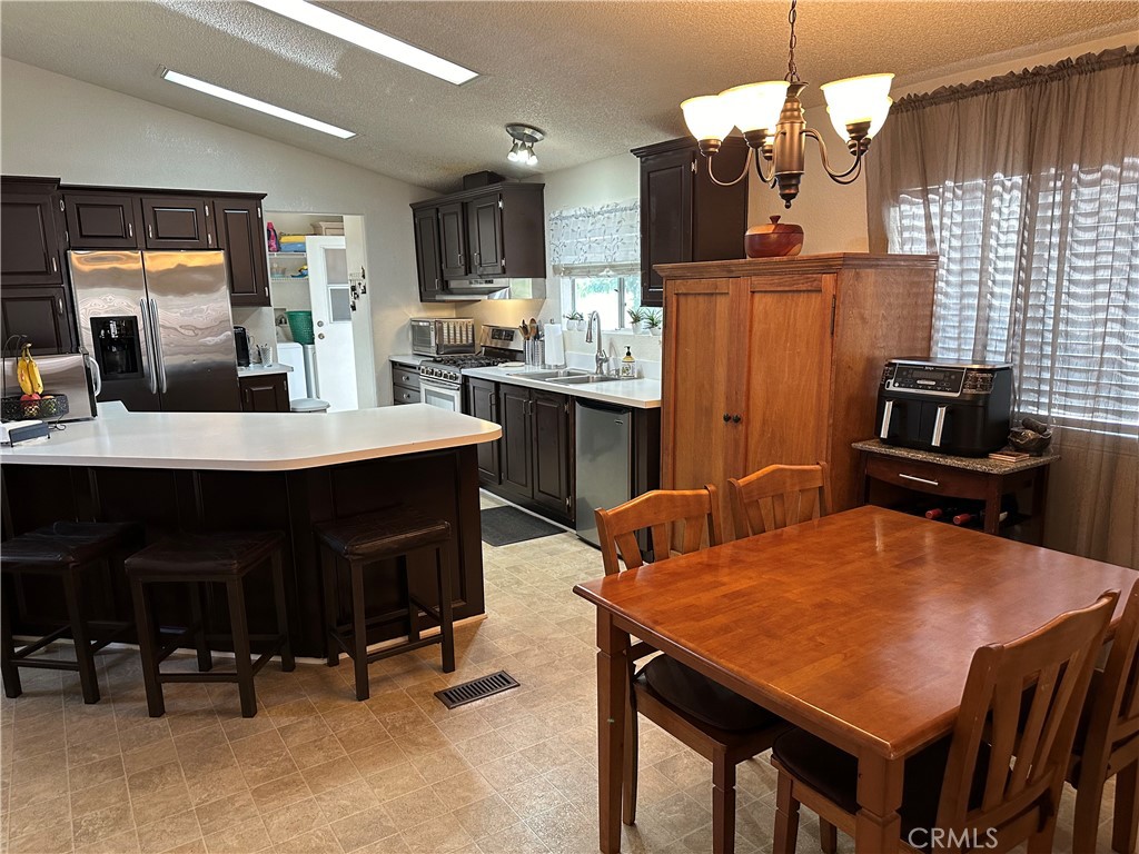 1350 San Bernardino Road 22