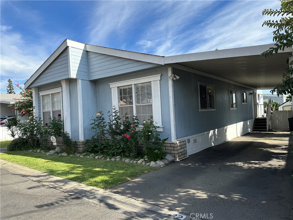 1350 San Bernardino Road 22