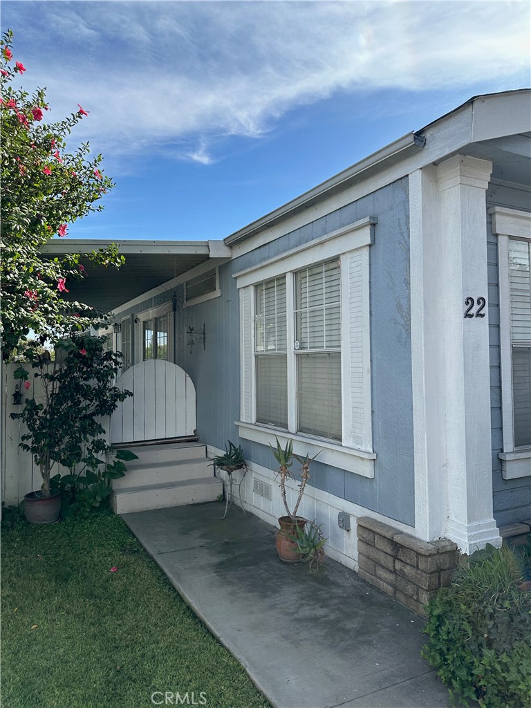 1350 San Bernardino Road 22