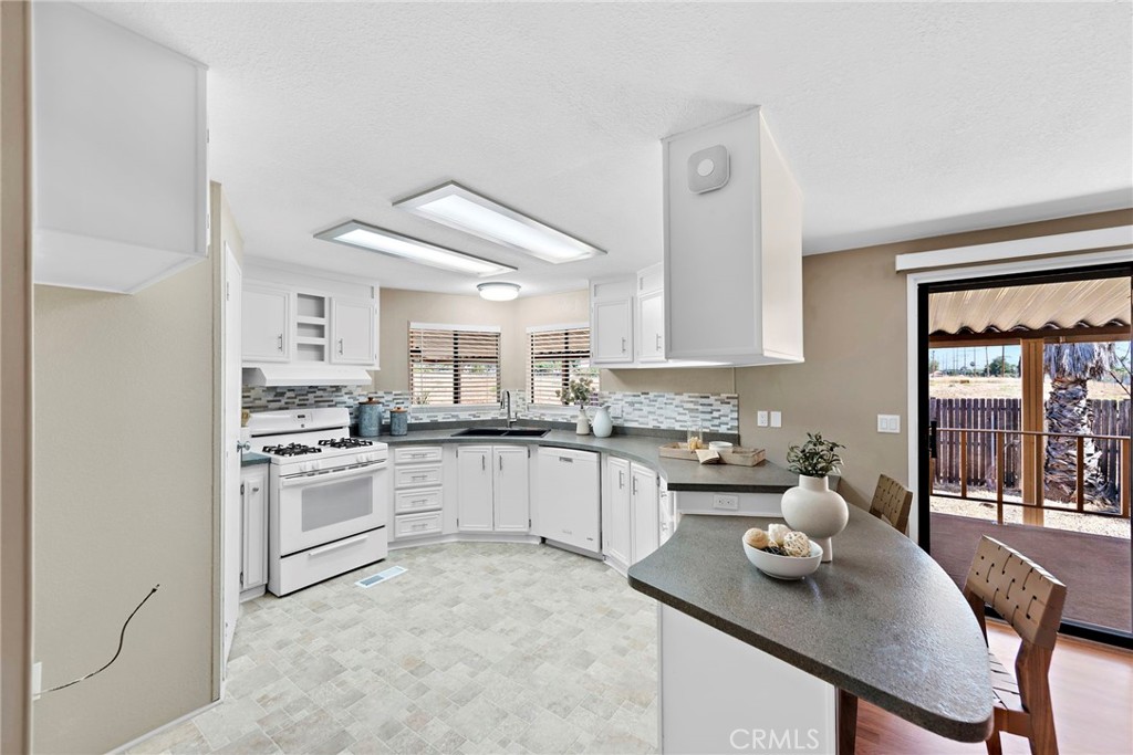 27701 Murrieta Road 176