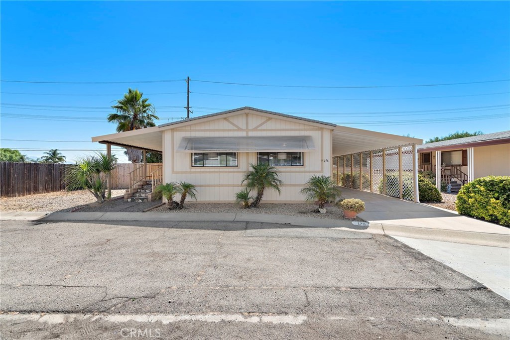 27701 Murrieta Road 176
