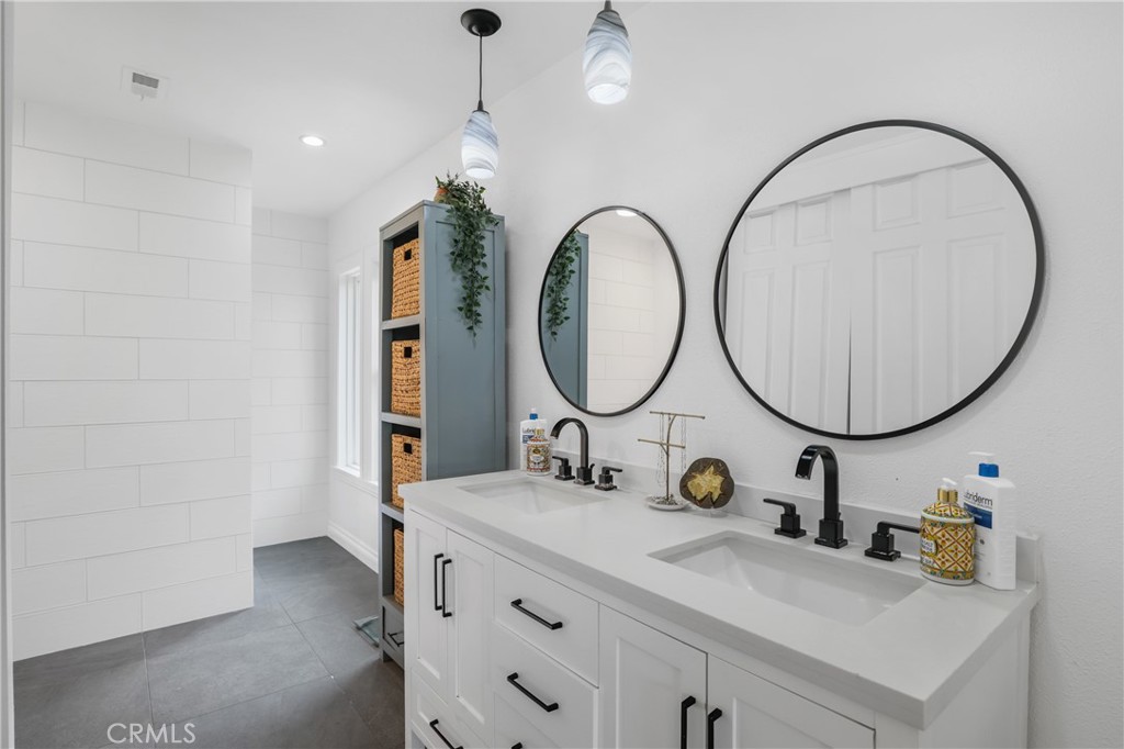 2361 Valley View Place