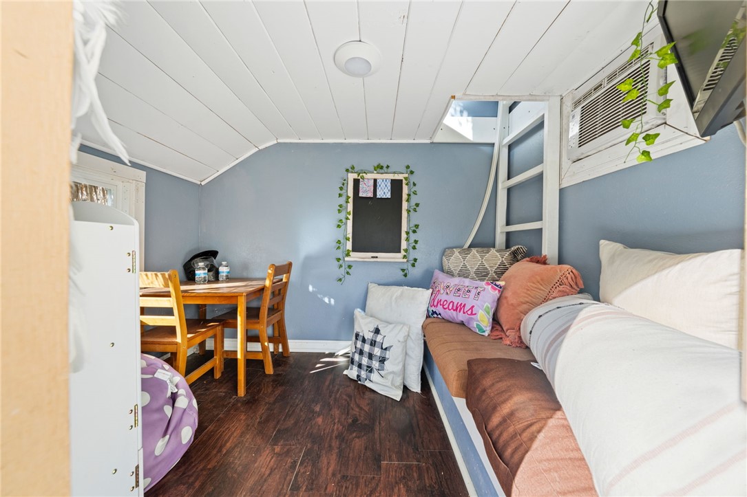 35739 Darcy Place