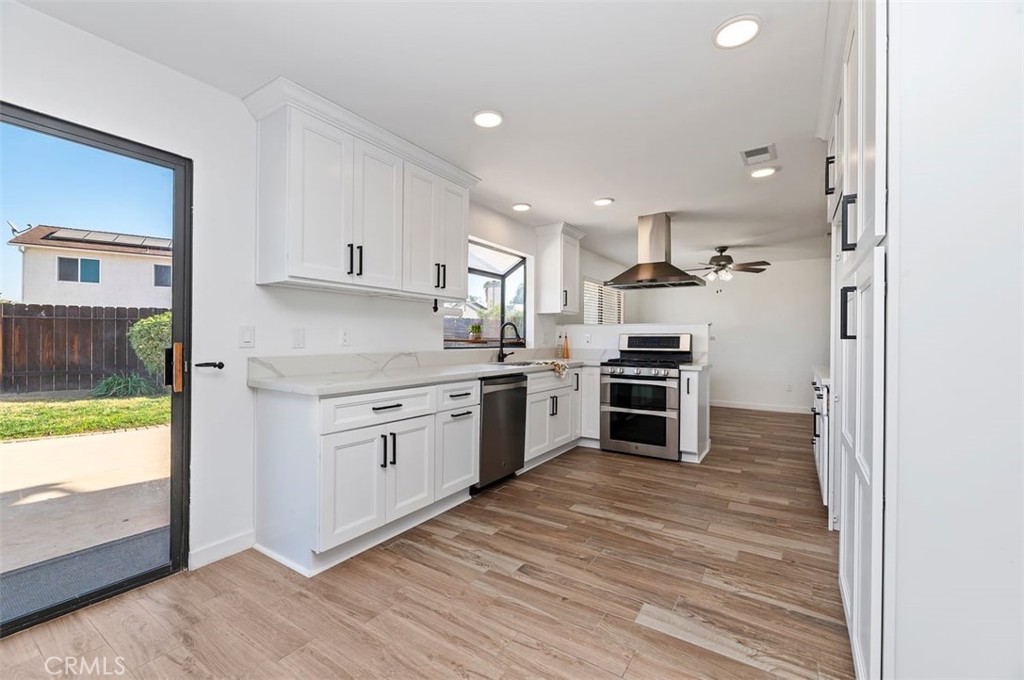 26318 Chatsworth Court