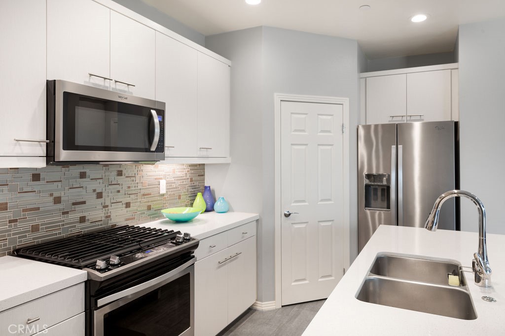 78815 Amare Way