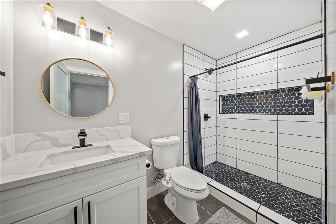 2210 Washington Street