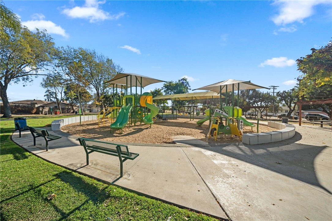 2210 Washington Street