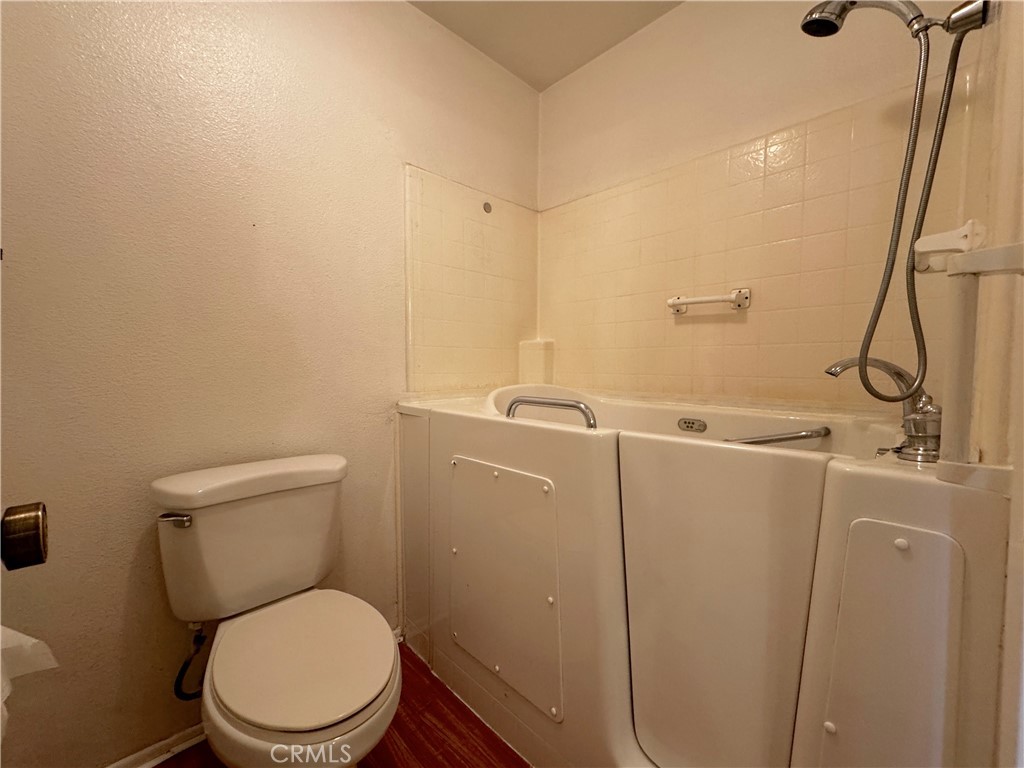 26218 Shadywood Street