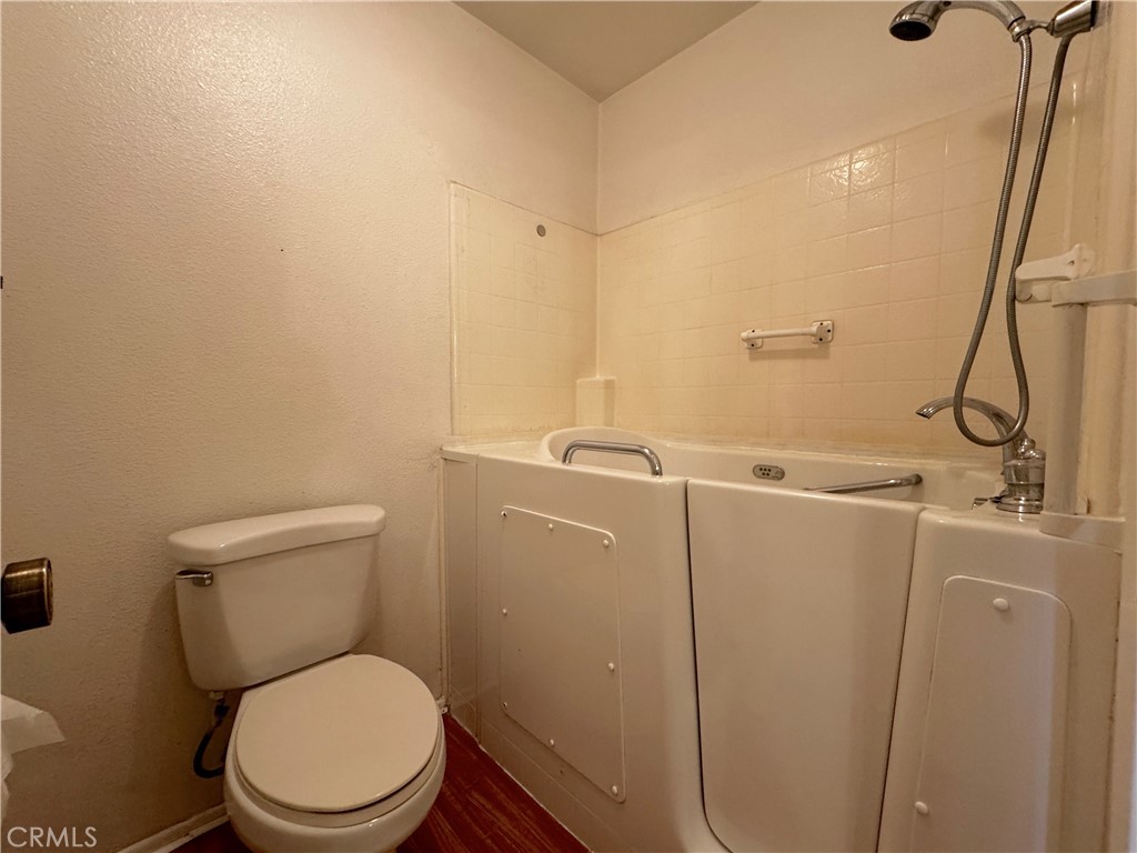 26218 Shadywood Street