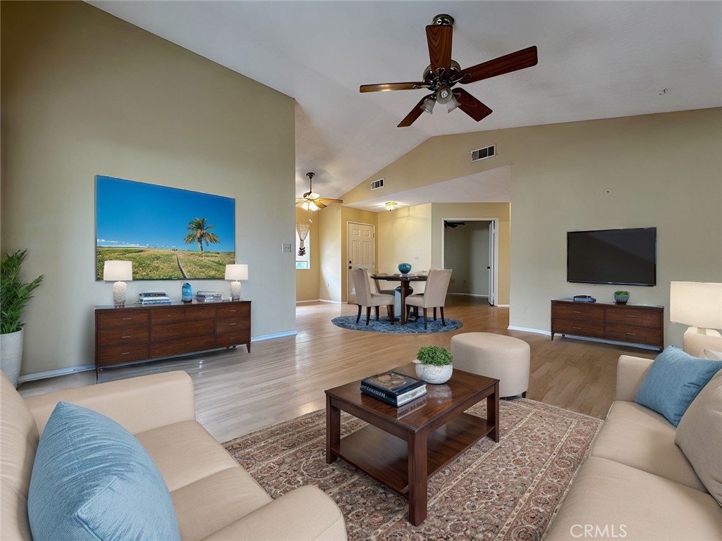 26218 Shadywood Street