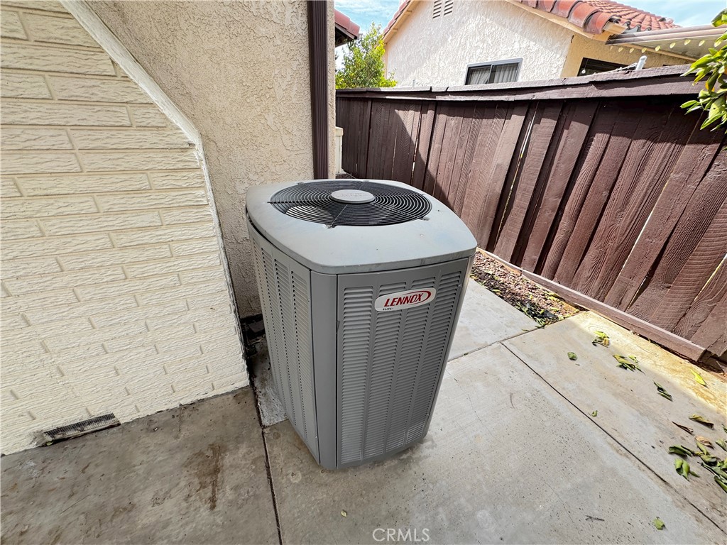 26218 Shadywood Street