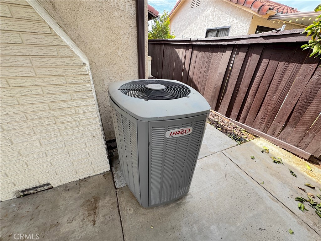 26218 Shadywood Street