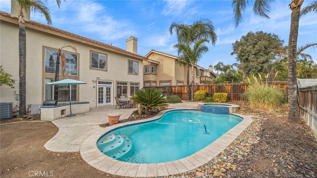 39984 Spicewood Avenue