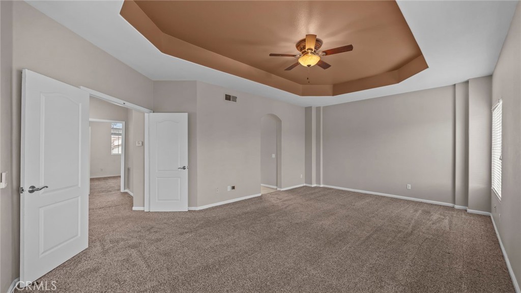 39984 Spicewood Avenue