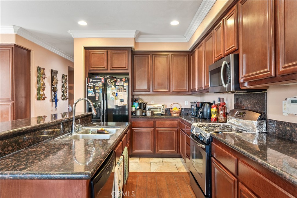40142 Canton Court