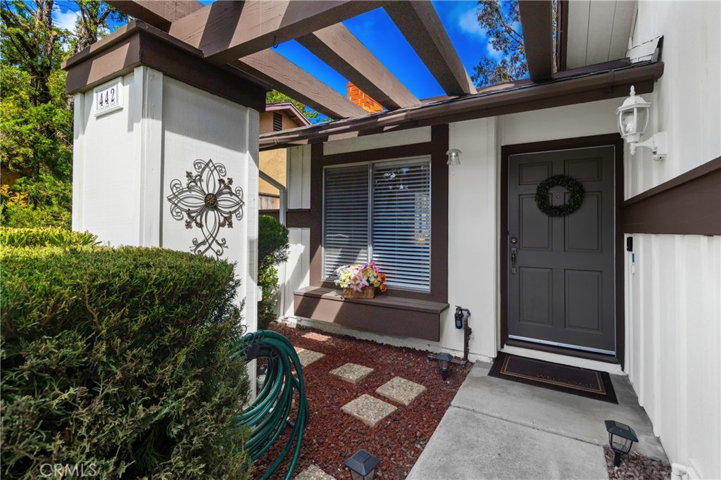 442 Blueridge Place