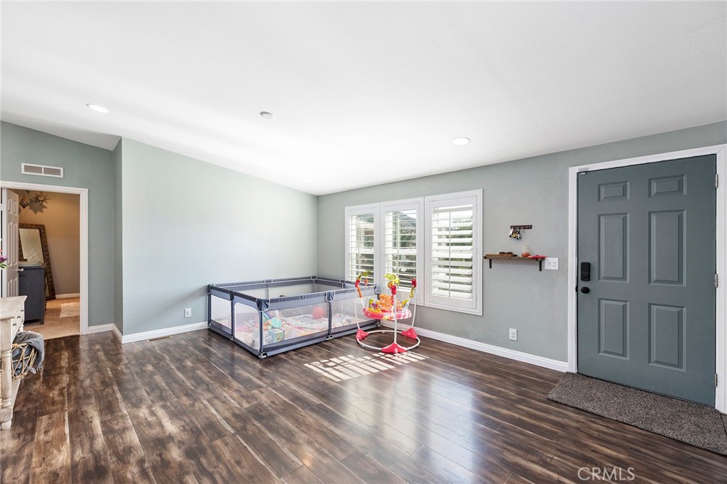 33649 El Centro Avenue