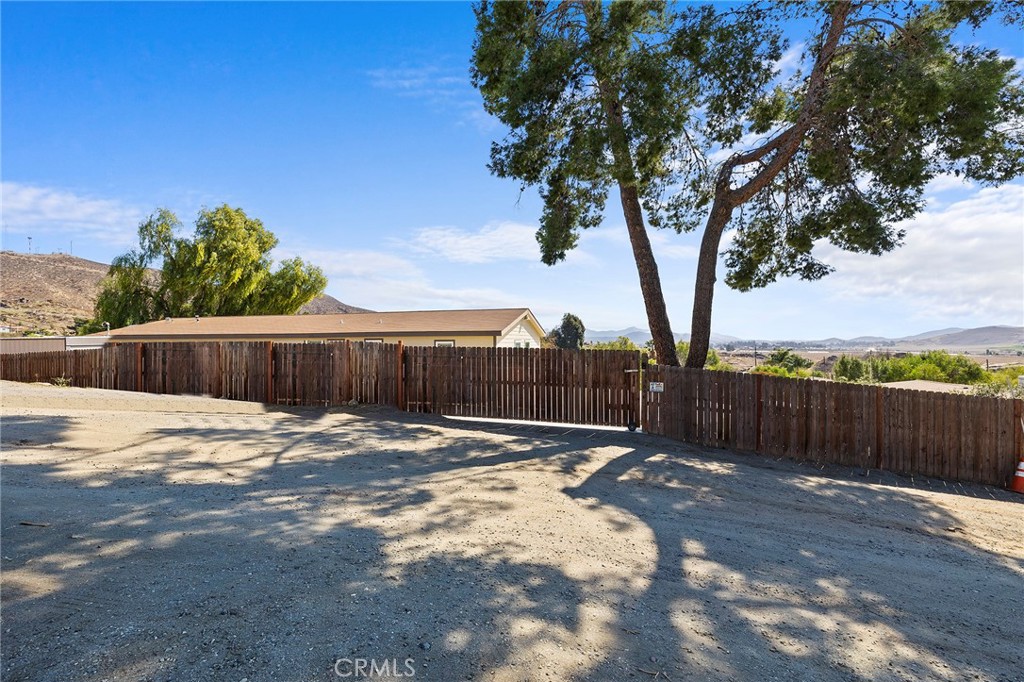 33649 El Centro Avenue