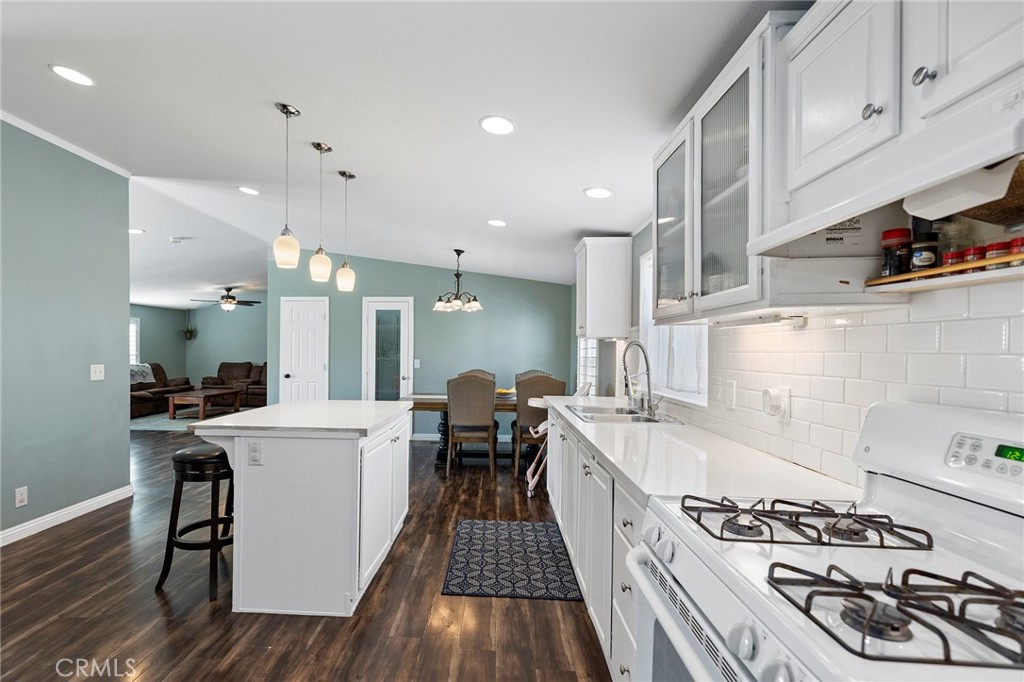 33649 El Centro Avenue